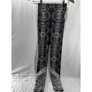 Emily Hsu Designs Women Gray Leggings S